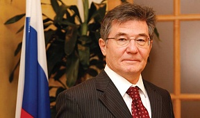Новогоднее поздравление Чрезвычайного и Полномочного Посла Российской Федерации в Монголии И.К.Азизова (2018, смотреть) 