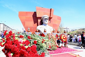 9 мая 2018 года в Улан-Баторе состоялась церемония возложения венков к Мемориалу советским воинам на горе Зайсан и памятнику Маршалу Советского Союза Г.К.Жукову 