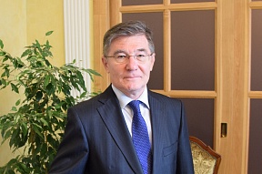 ОХУ-аас Монгол Улсад суугаа Онц бөгөөд Бүрэн эрхт Элчин сайд И.К.Азизовын Ялалтын баярын мэндчилгээ